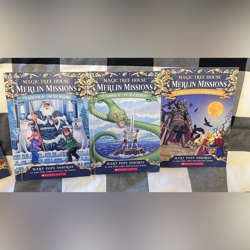 Magic Tree House: Merlin Missions (2-3-4 Book Set) 3 book set EUC #C-24